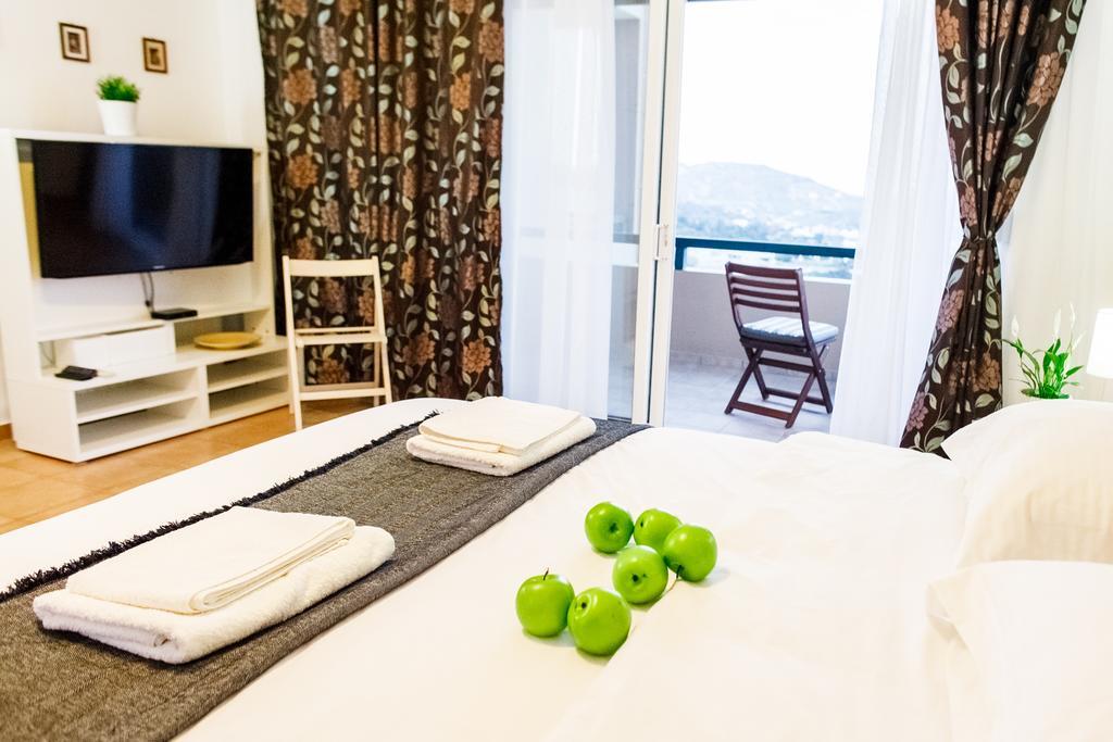 Wild Pear Villa Лигарья Экстерьер фото